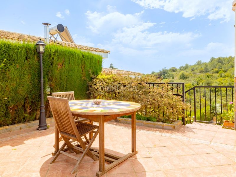 Foto 4adf5ca9-5f03-404d-b8fa-b08d887a0108. Xalet amb aparcament a Benifaió