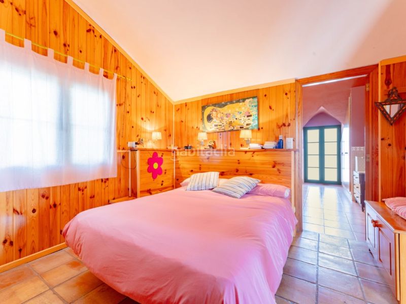 Foto 673f3d93-f593-47d4-91e4-c8bbdf657330. Xalet amb aparcament a Benifaió