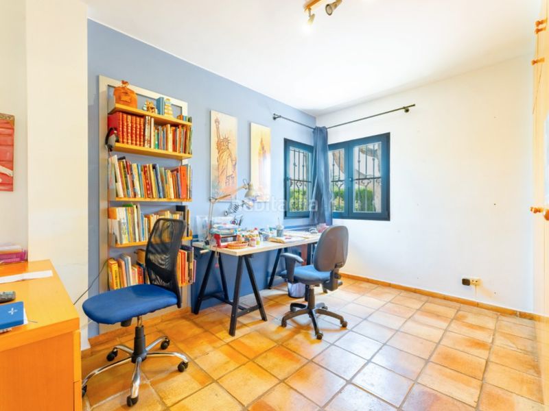 Foto 6b19daa8-d59b-48c1-8fa7-ed1735361612. Xalet amb aparcament a Benifaió