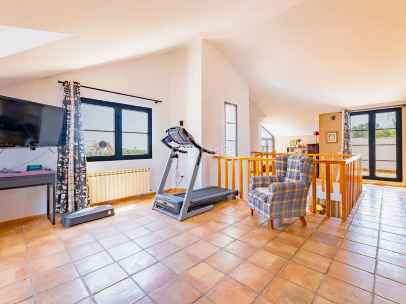 Foto 85eee26e-2e82-468b-963a-1bd3700ca0e7. Xalet amb aparcament a Benifaió