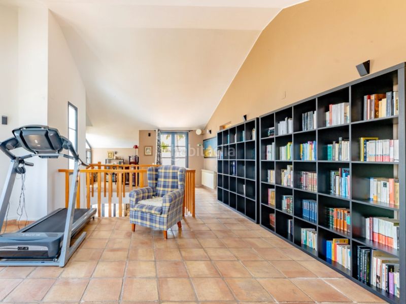 Foto 9e08b11f-440e-43c8-a647-328f88bda1a5. Xalet amb aparcament a Benifaió