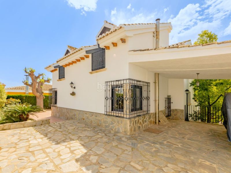 Foto bc8b1a3d-ce2f-470d-9288-bbb3574b9ea7. Xalet amb aparcament a Benifaió