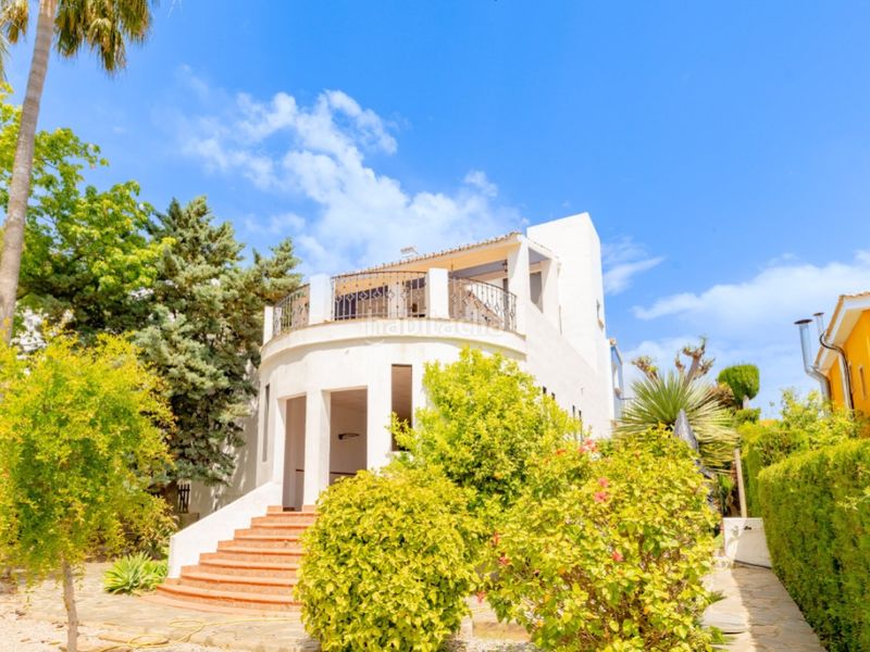 Foto d9ecdda4-1506-4736-ae53-c3f0cfc6bfe0. Xalet amb aparcament a Benifaió