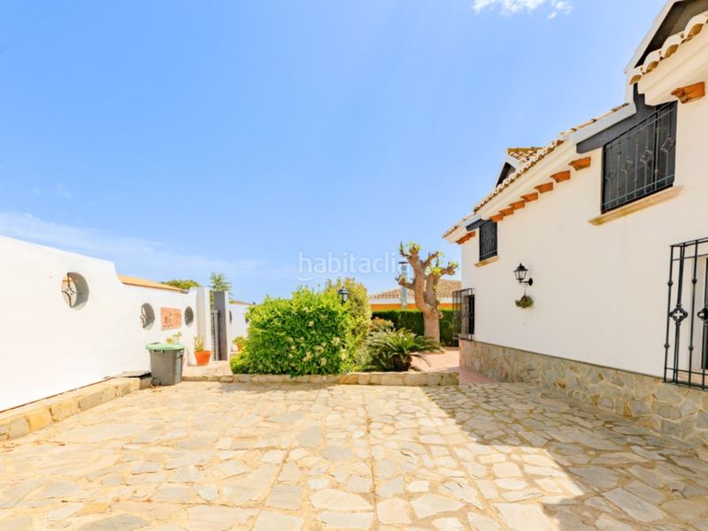 Foto e82d3f00-8c04-4c3b-9fc9-28e2bfc12a26. Xalet amb aparcament a Benifaió