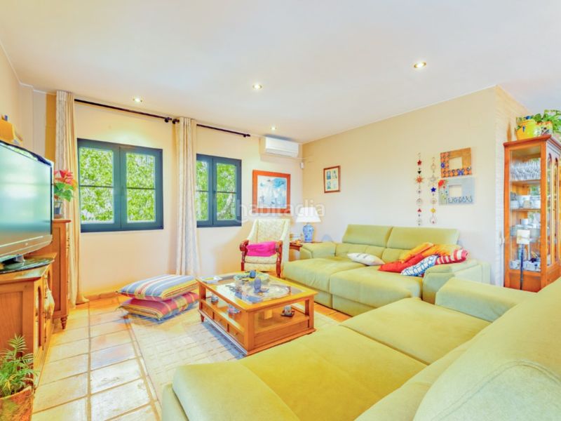 Foto fc6f7b10-cf00-4a1b-b498-6626d6750ab5. Xalet amb aparcament a Benifaió