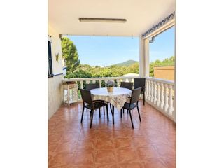 Casa in Vilamarxant. Chalet en villamarchante