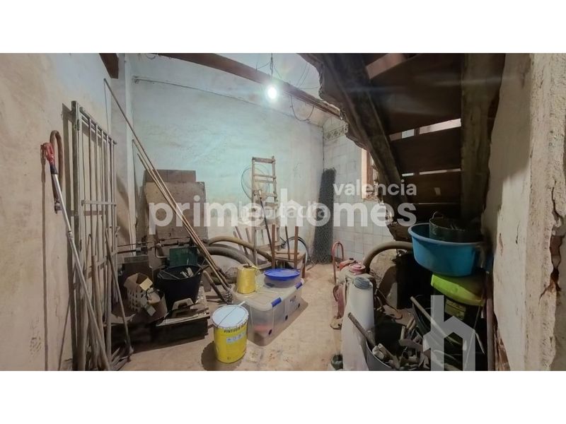 Foto c6e7db98-f23c-45b3-ab56-45732443865b. Casa a El Castellar i l'Oliverar Valencia