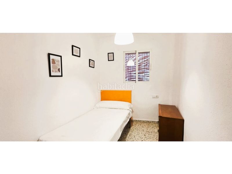 Foto 16ca1088-5d5b-44c4-9c72-09ff8b0470b8. Pis a Calles