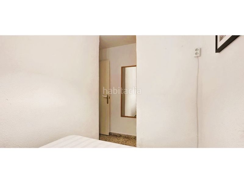 Foto ff60ff28-3c93-4ed6-b812-0417869141e4. Pis a Calles