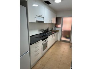 Miete Etagenwohnung in Catarroja. Piso en alquiler en catarroja zona la florida