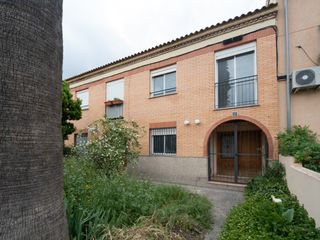 Reihenhaus in Macastre. Precioso adosado en macastre