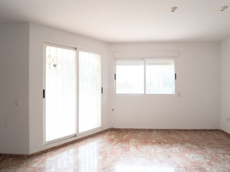 Foto d4f56950-187e-4d7b-b527-19ca11263a7c. Casa adossada amb aparcament a Macastre