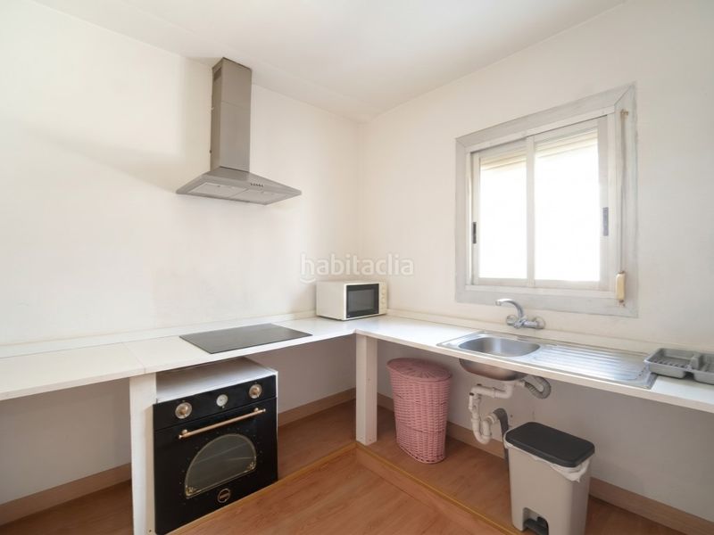 Foto 6e8dfeff-fb17-4c77-ad45-f9994b704879. Casa amb aparcament a El Alborgí Paterna