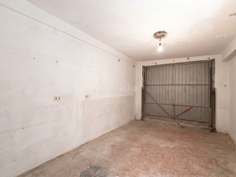 Foto a317ab18-8983-48da-9429-9a8d3dbc0adb. Casa amb aparcament a El Alborgí Paterna
