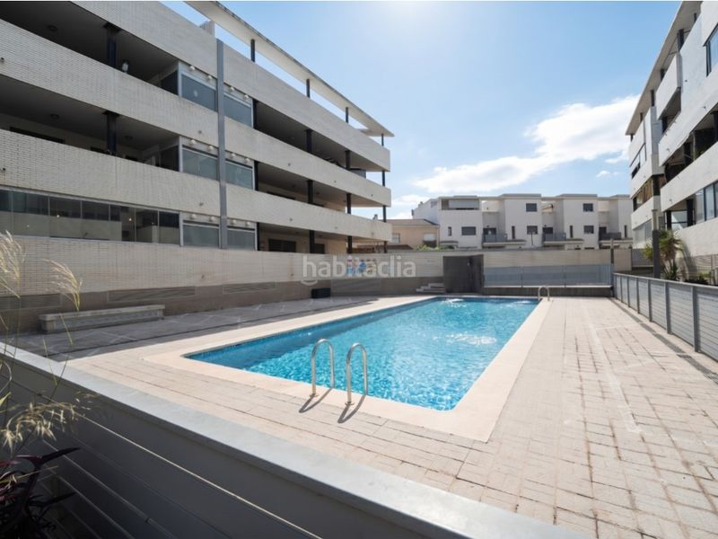 Foto a8584cf2-d3a5-4d9b-afd5-9fb2649cce3c. Pis amb aparcament piscina a Loriguilla