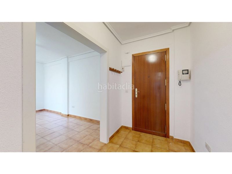 Foto 5963b0a8-9827-42f3-aeda-ee376fc3c62c. Pis a Arrancapins Valencia