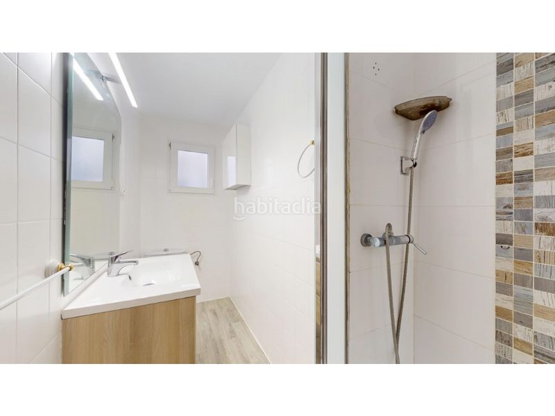 Foto df4b226c-7eb6-47a6-957f-b860aed678a4. Pis a Arrancapins Valencia