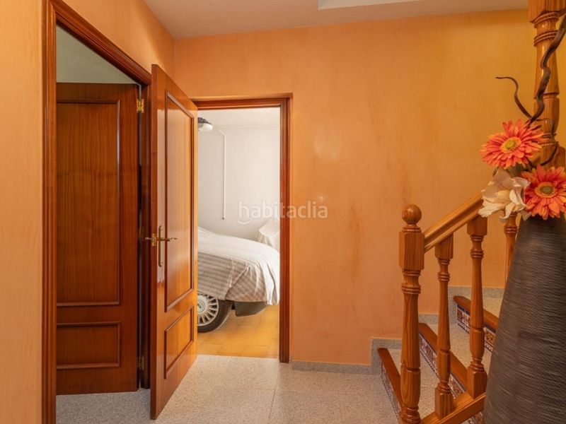 Foto dba4d918-02b2-4ea2-9418-20635e3a0606. Casa adossada amb aparcament a Macastre
