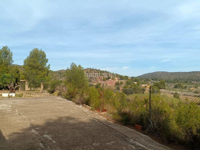 Foto f7e2178e-fe0e-4ba9-a384-b96be41a73a3. Xalet amb calefacció aparcament piscina a Las Pedrizas Chiva