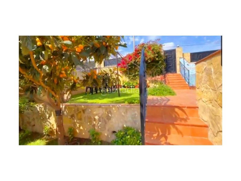 Foto d56a0b1e-1495-42fe-aca0-26a3ba3cc073. Xalet amb aparcament piscina a Centro Chiva
