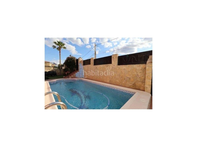 Foto e6d34b0d-f09e-4ea8-b463-2b421366497c. Xalet amb aparcament piscina a Centro Chiva
