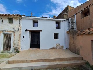 Haus  Masias domingo. Encantadora casa de pueblo reformada en sierra engarcerán