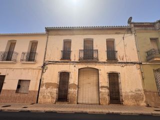 Casa  Avenida constitucio 107. Casa de dos plantas en palma de gandia