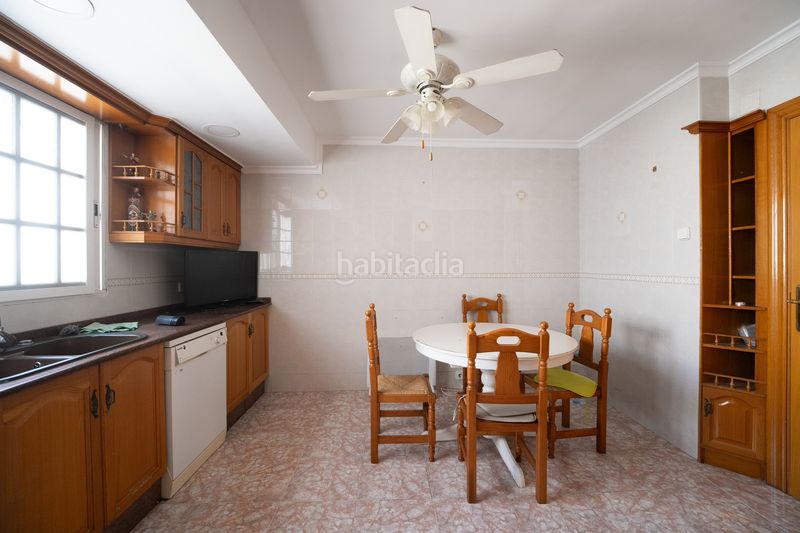 Foto b4d3f85f-b269-49b4-bf35-891d46346b77. Pis a Russafa Valencia