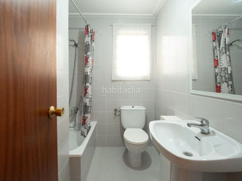 Foto a383edff-1dd7-45c8-bbab-676b2adfc435. Pis amb aparcament a Benifaió