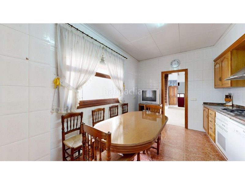 Foto be88495f-2e74-4f02-b634-a7d5e62a385b. Casa amb aparcament piscina a Carcaixent
