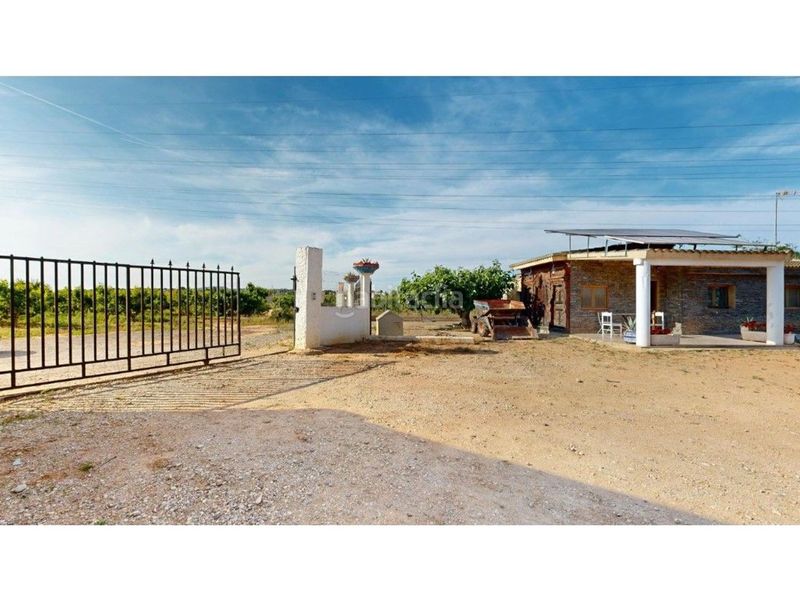 Foto 04c3ee4f-8e57-41c5-9ba4-4b3795c957f9. Xalet amb aparcament piscina a Carlet