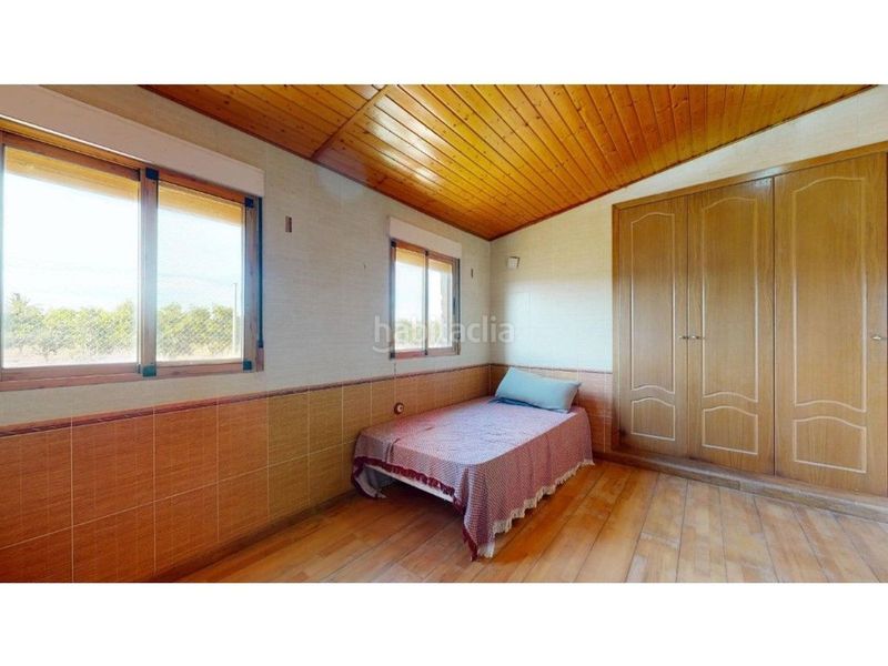 Foto 1c8e78be-a1c2-409b-be3c-9cbc82375776. Xalet amb aparcament piscina a Carlet