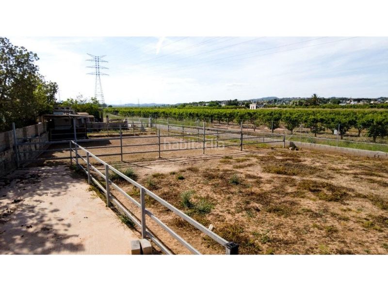 Foto badc6716-d80f-4251-bc2f-adad6e9716e1. Xalet amb aparcament piscina a Carlet