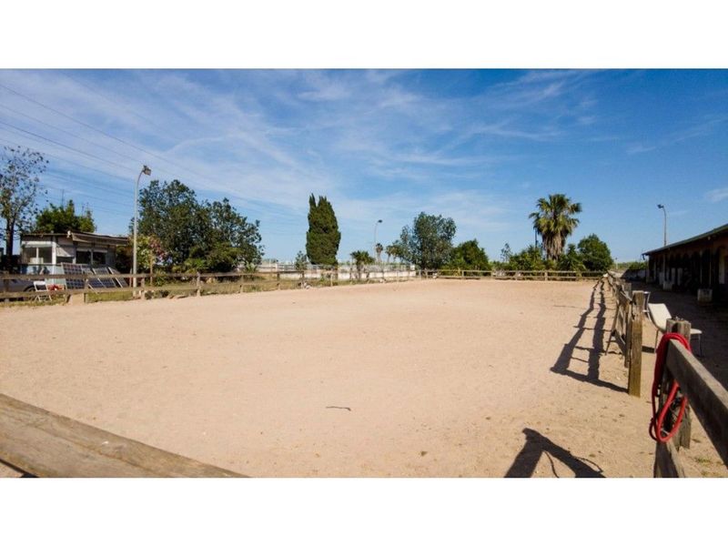Foto c39461b7-030d-4db8-8917-bf3e9ff1079b. Xalet amb aparcament piscina a Carlet