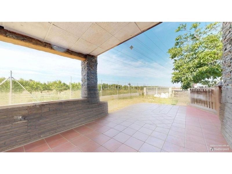 Foto cea93ae1-f325-4c0c-b0dd-3a0f32f97c9b. Xalet amb aparcament piscina a Carlet