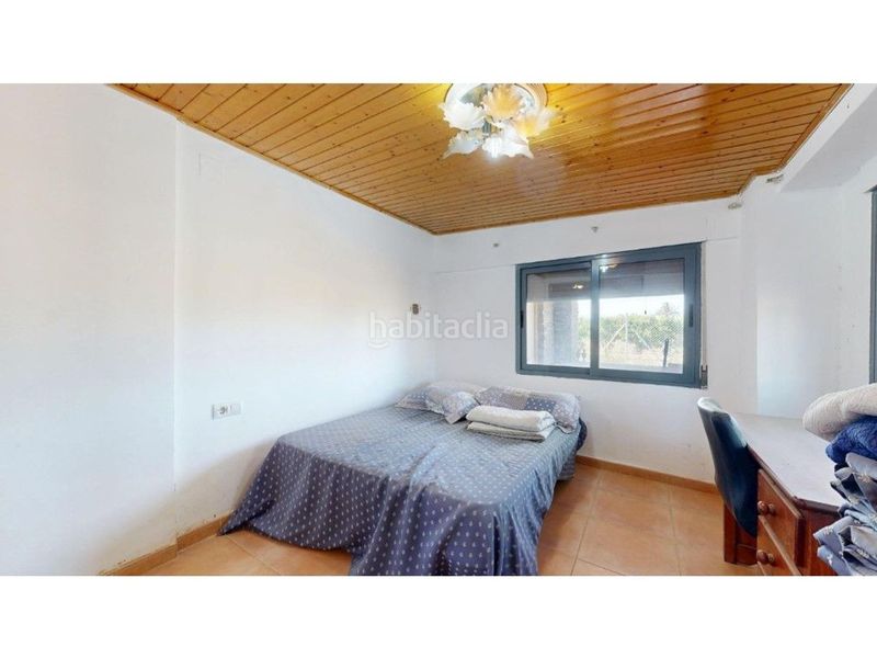 Foto e9058255-28b3-4970-af82-f9d038ac04a2. Xalet amb aparcament piscina a Carlet