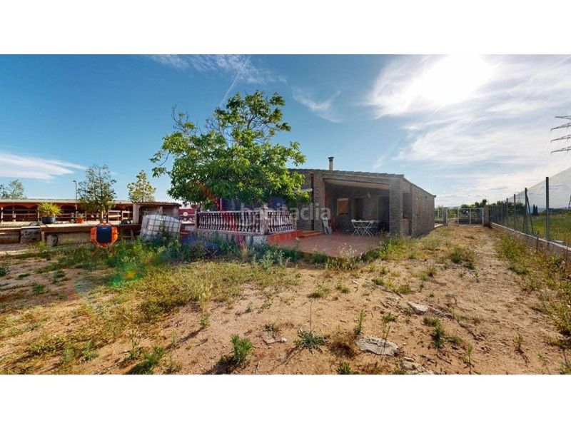 Foto f6a82002-45ea-4651-9315-e75272c8c195. Xalet amb aparcament piscina a Carlet