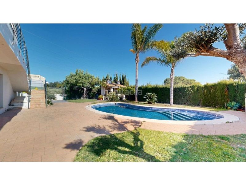 Foto b59989b3-9972-40c1-b311-279d296e4abb. Xalet amb aparcament piscina a Rocafort