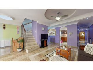Haus  Cura monzo. Excelente casa de pueblo