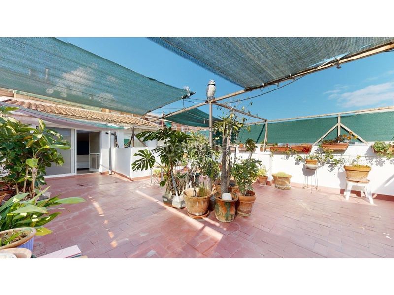 Foto 75f680a9-790d-496f-bde0-c81eab5d5475. Casa amb calefacció aparcament a Natzaret Valencia