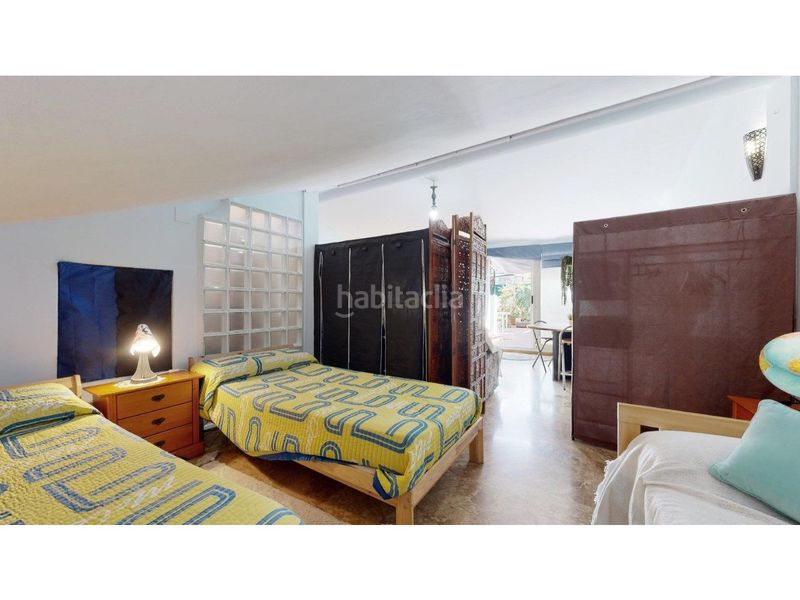 Foto a15b6045-80c0-4d88-b011-0a85ea199714. Casa amb calefacció aparcament a Natzaret Valencia