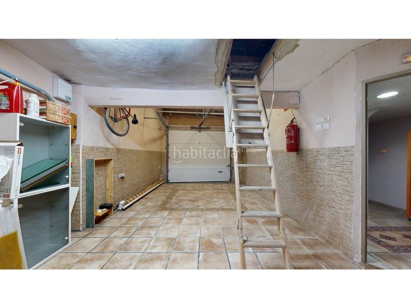 Foto bd2a3aef-a8c5-44e5-8364-d593dcaed3c2. Casa amb calefacció aparcament a Natzaret Valencia