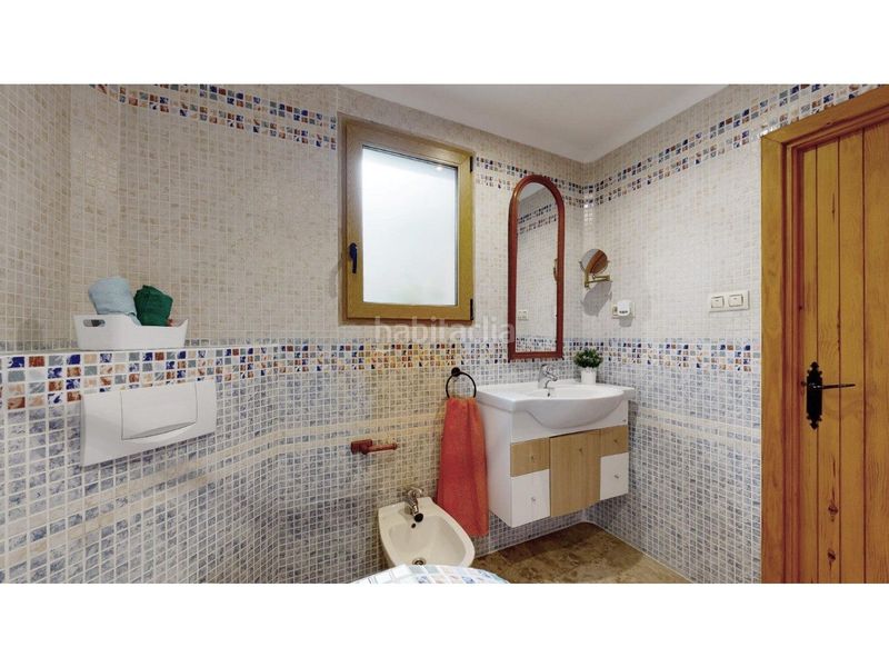 Foto e792dbf9-dd91-44d0-9f64-6669c7f434c8. Casa amb calefacció aparcament a Natzaret Valencia