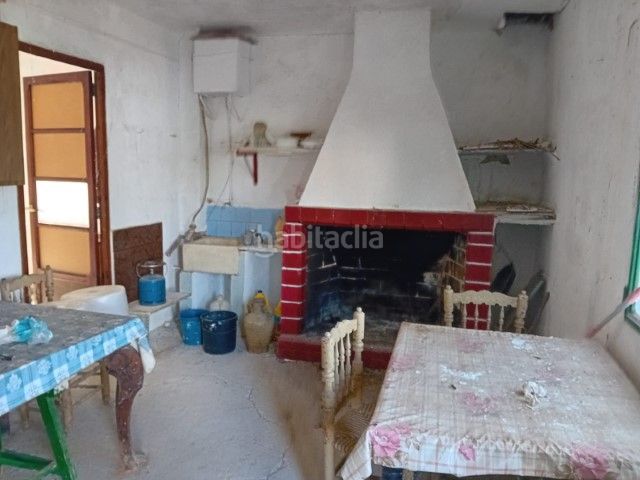 Foto dc5c3b06-abbb-400d-9201-d16796ede8b4. Masia a Buñol