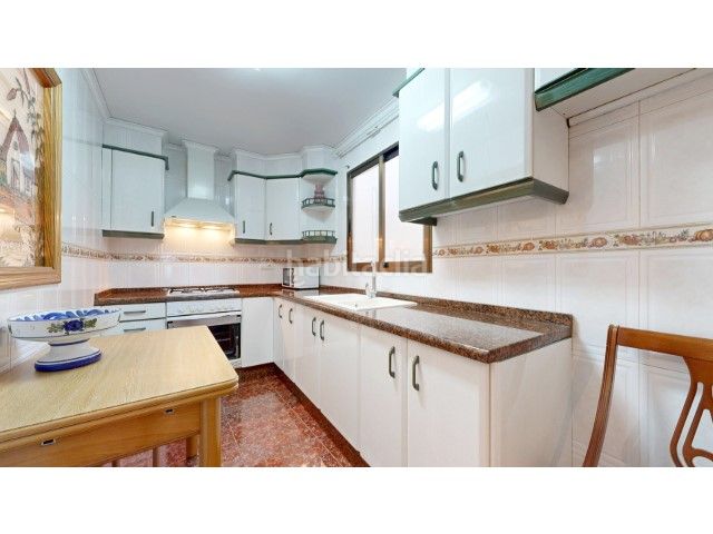 Foto 0d90be1e-b0dd-4b5a-955a-5c484f29e8f8. Casa amb piscina a Centre Alzira