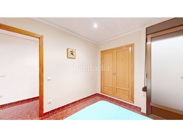 Foto 6b46412b-8d64-4ebe-be9e-fe5e14a77331. Casa amb piscina a Centre Alzira