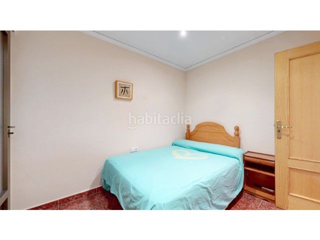 Foto dd950b2e-a9b8-4345-a788-d83aabfd1319. Casa amb piscina a Centre Alzira