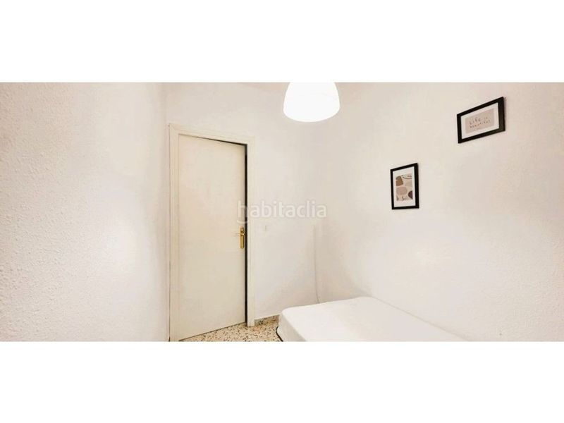 Foto 40972a5f-51e2-4a9b-b6db-f2a89c726b00. Pis a Calles