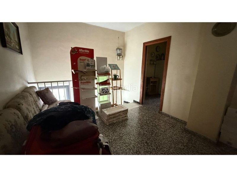 Foto 35eac618-fa44-4089-8808-50a8dfdfcfb4. Casa amb aparcament a Oliva pueblo Oliva