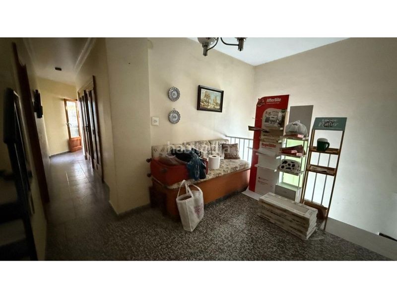 Foto 8b8b234c-d95b-4d67-8e52-93a2d757e225. Casa amb aparcament a Oliva pueblo Oliva